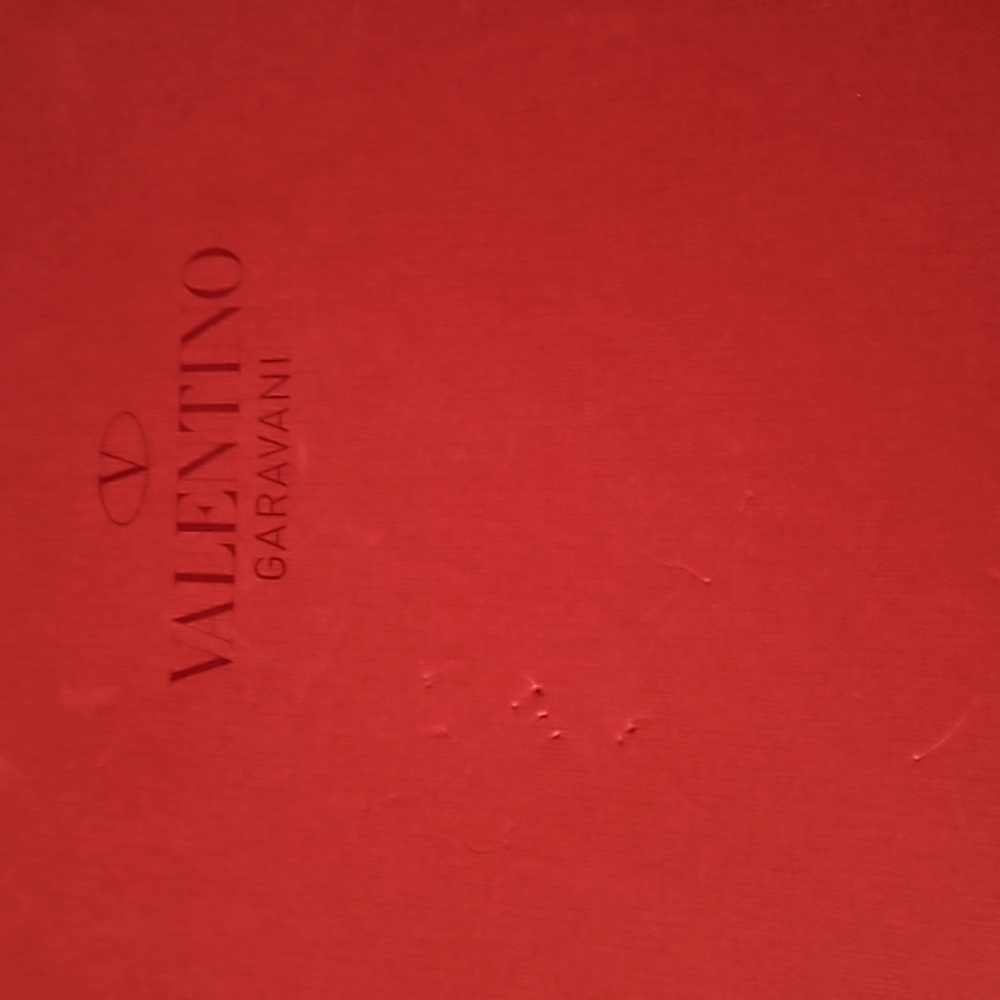 Shoes.  Valentino Garavani. Beige